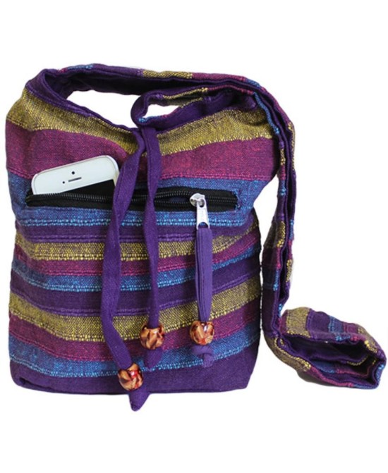 Bolso bandolera artesanal de inspiración étnica
