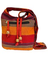 Bolso bandolera artesanal de inspiración étnica