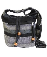 Bolso bandolera artesanal de inspiración étnica