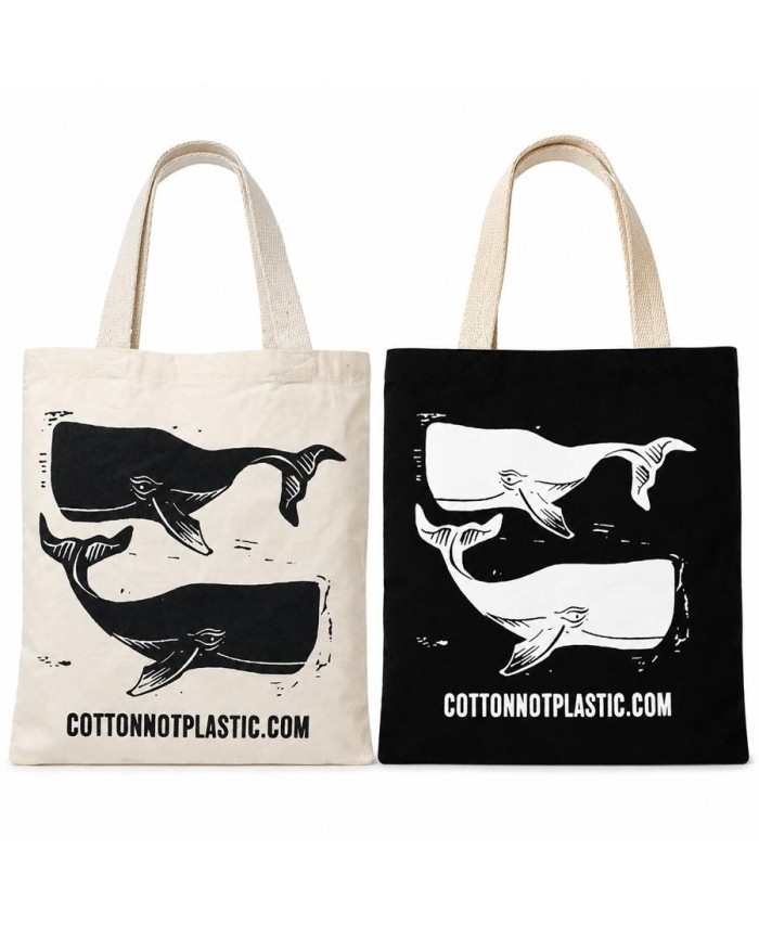 Colección de bolsas tote de algodón con diseño de ballenas disponibles en dos colores.