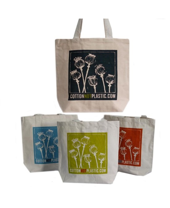 Colección de bolsas shopper de algodón con diseños y colores enviados aleatoriamente según disponibilidad.