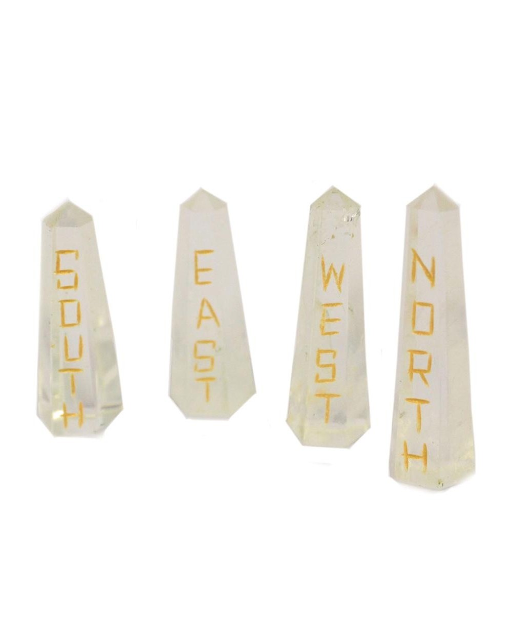 Set de cuatro puntas de cuarzo cristal grabadas con los puntos cardinales.