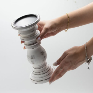 Vista superior del candelabro pequeño mostrando el soporte circular para vela.