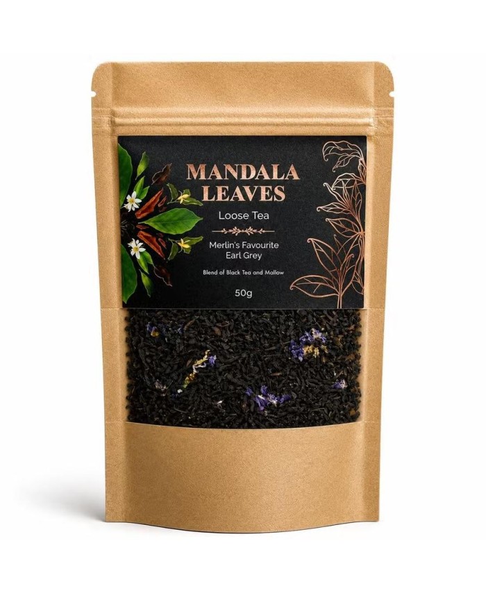 Presentación del envase de té negro Earl Grey con malva y diseño en color negro.