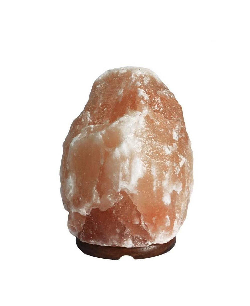 Presentación frontal de lámpara de sal mineral natural con base de madera.