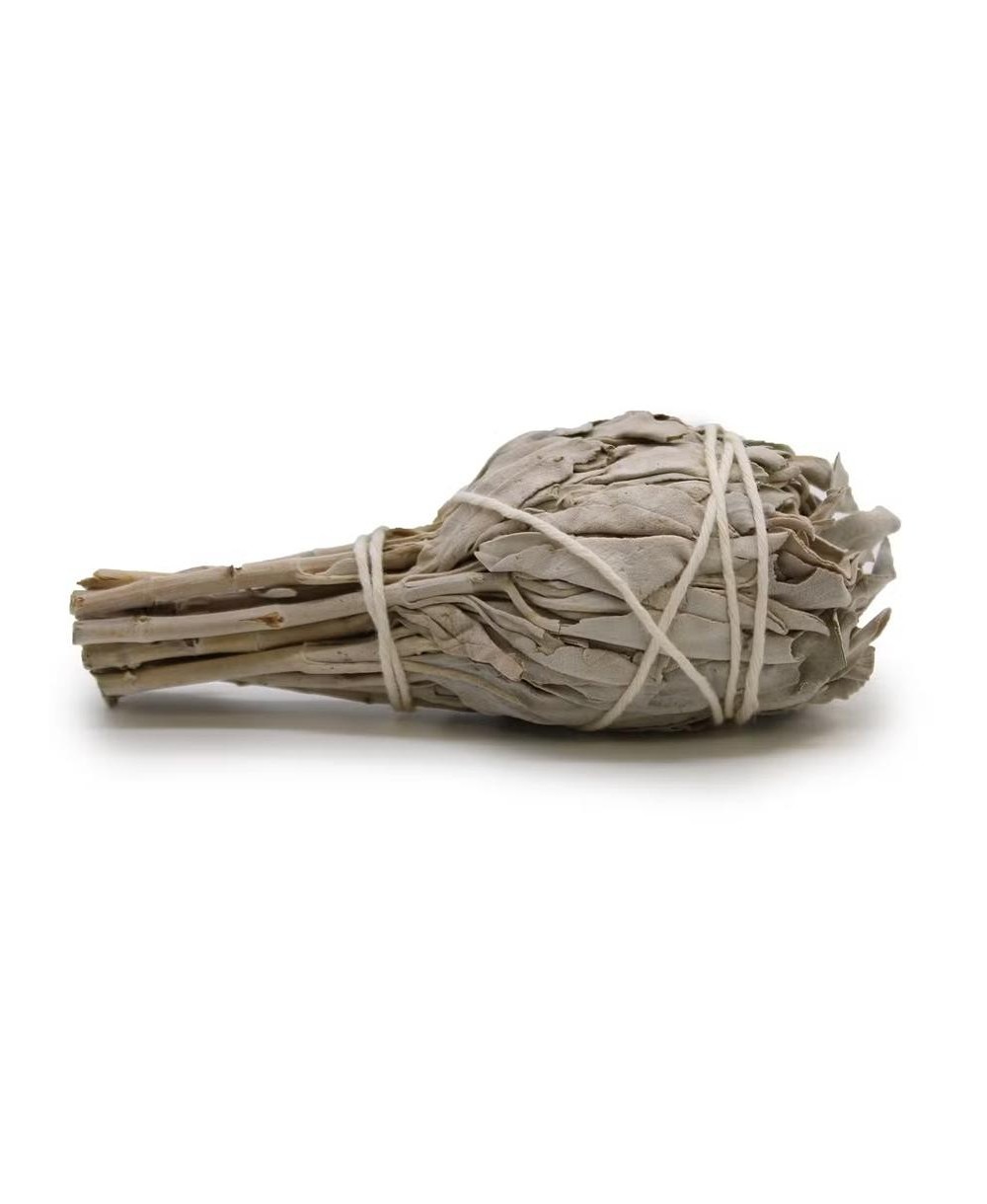 Antorcha de salvia blanca natural para rituales de limpieza energética.