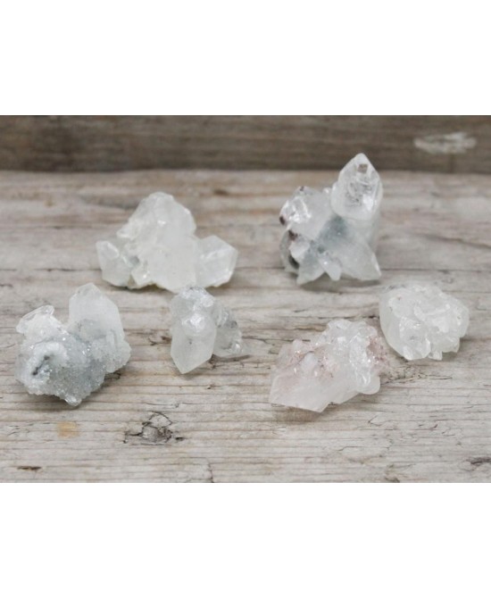 Seis racimos de apofilita blanca natural para colección, decoración y meditación.