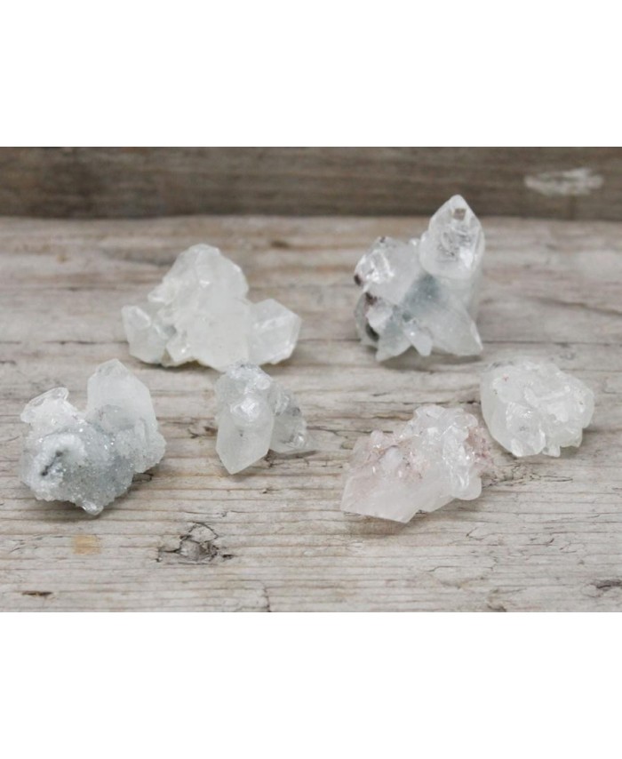 Seis racimos de apofilita blanca natural para colección, decoración y meditación.