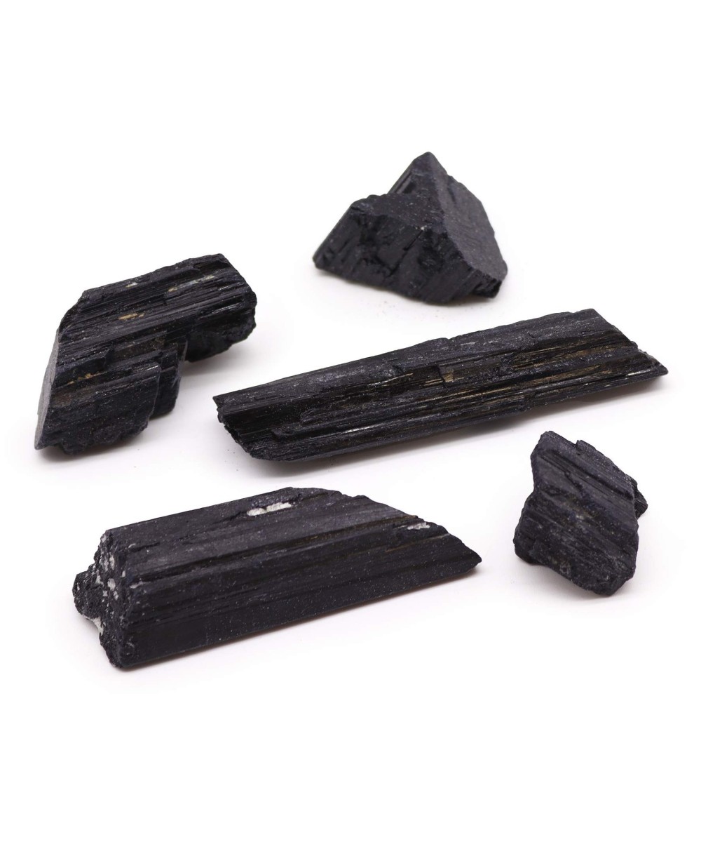 Lote de turmalina negra natural de India con aproximadamente 20 a 30 piezas.