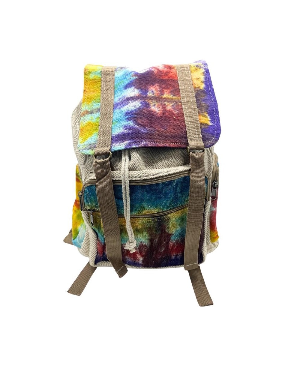 Mochila cuadrada grande de cáñamo y algodón con cierre de solapa para uso diario.