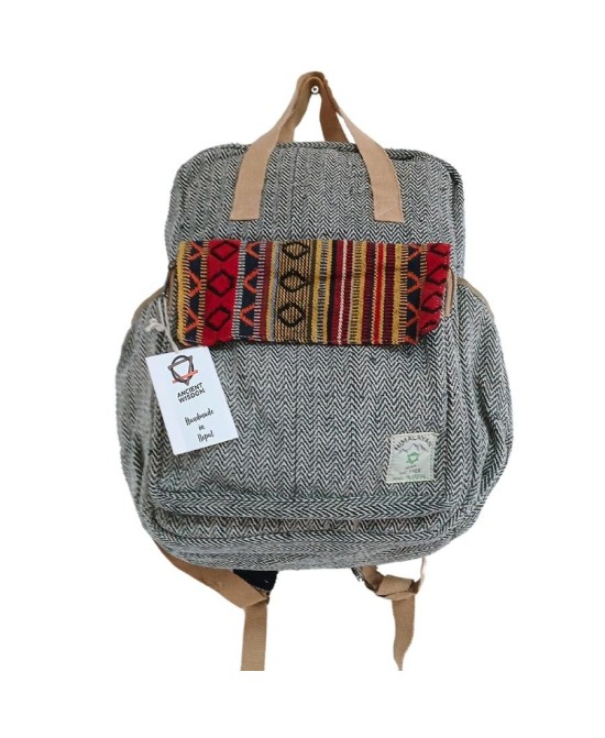 Mochila boho de cáñamo con gran capacidad de organización