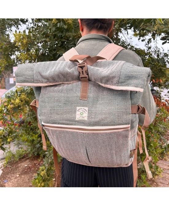 Mochila grande de cáñamo enrollable estilo aventura