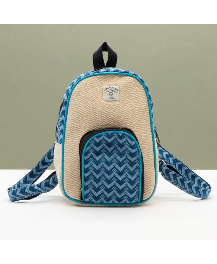 Mochila mediana de algodón y cáñamo con diseño Dhaka para uso diario.