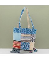 Bolso tote de algodón y cáñamo con diseño patchwork Dhaka para uso diario.