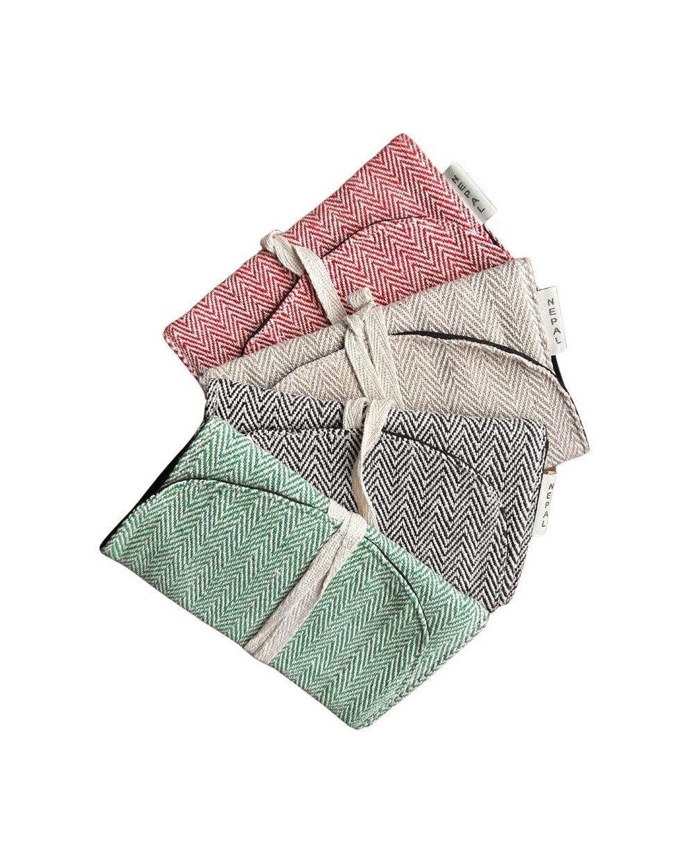Bolsa artesanal de cáñamo para teléfono móvil en colores surtidos.