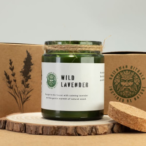 Vista sin tapa de la Vela de Soja Lavanda Silvestre.