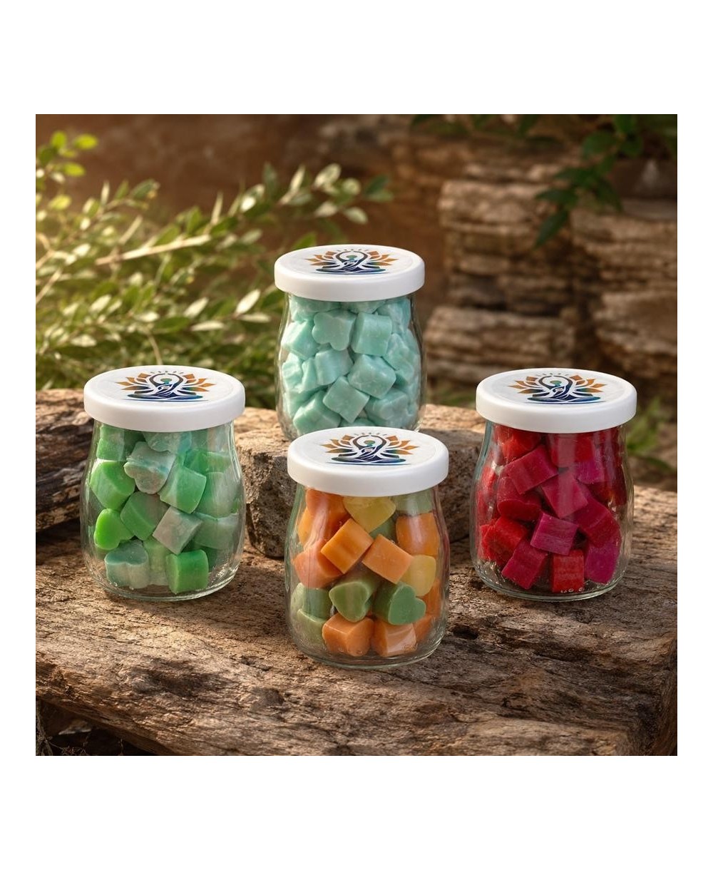 Tarros de vidrio con cubos de cera de soja perfumada para ambientar el hogar mediante quemadores.