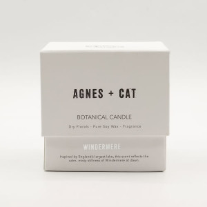 Caja de las Velas Botánicas de Soja Agnes Cat Windermere.