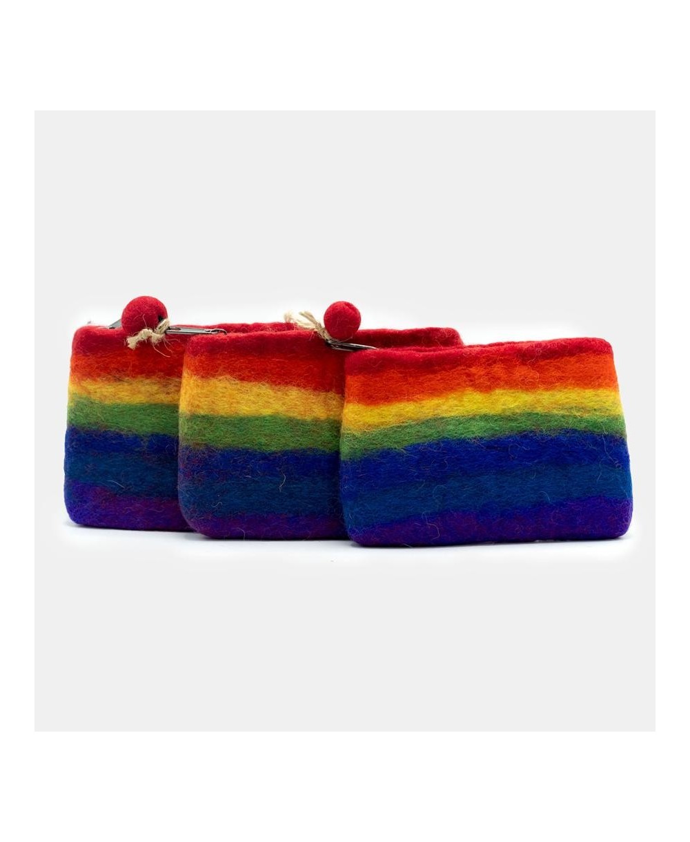 Monedero multicolor de fieltro artesanal para organizar pequeños objetos.