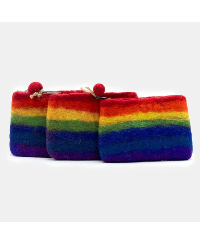 Monedero multicolor de fieltro artesanal para organizar pequeños objetos.