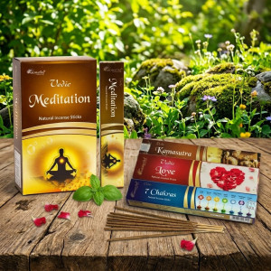 Inciensos védicos en varillas, varios aromas disponibles.