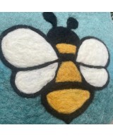 Bolso de fieltro con abeja y cierre magnético artesanal