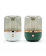 Difusor de aromas USB blanco con detalle bronce, humidificador con luz LED para aceites esenciales.