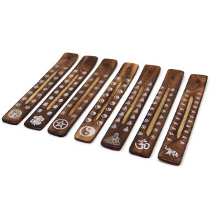 Portainciensos de madera de mango natural diseños de envío aleatorio.