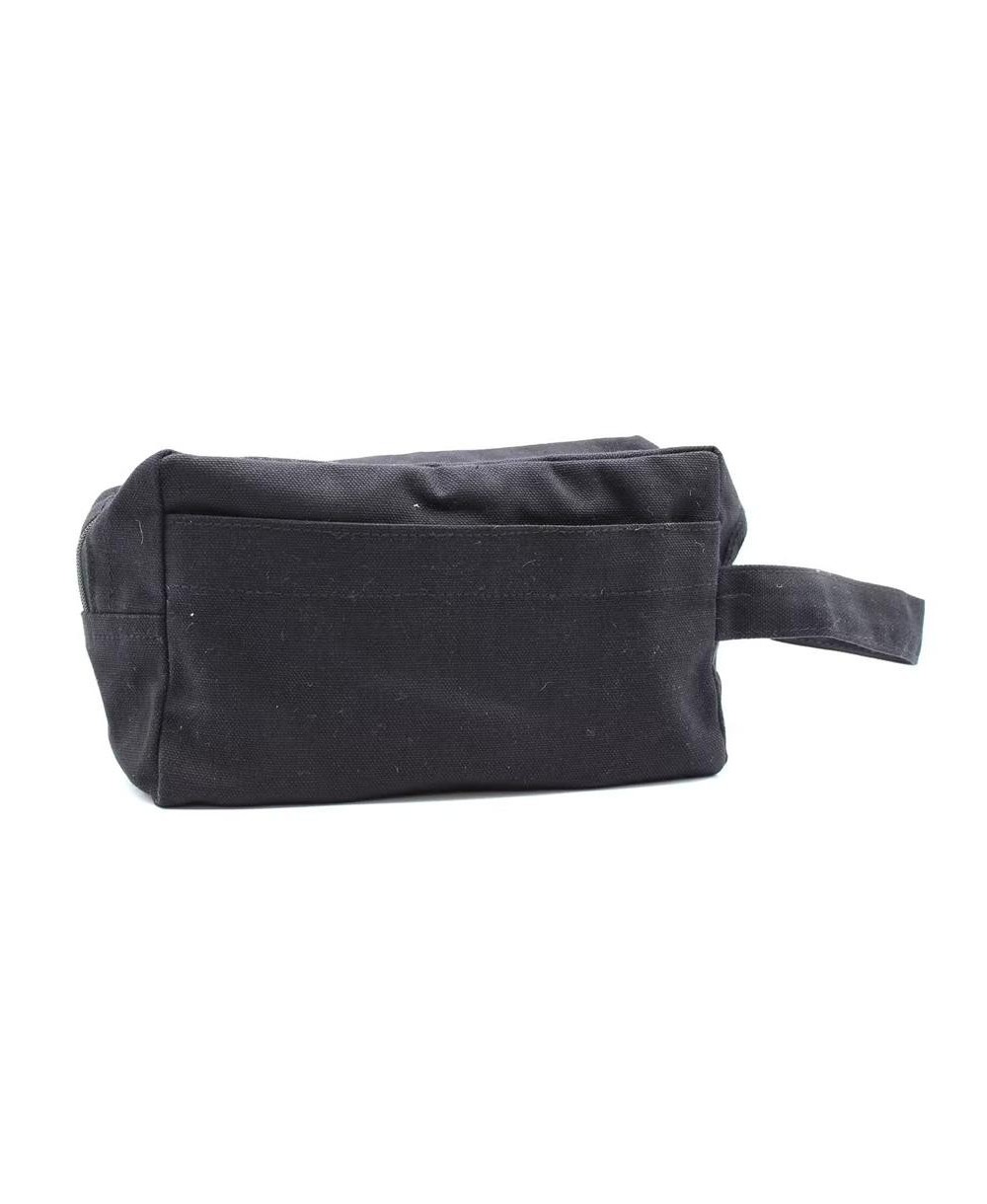 Neceser negro de algodón canvas con asa lateral para organizar artículos de aseo y accesorios personales.