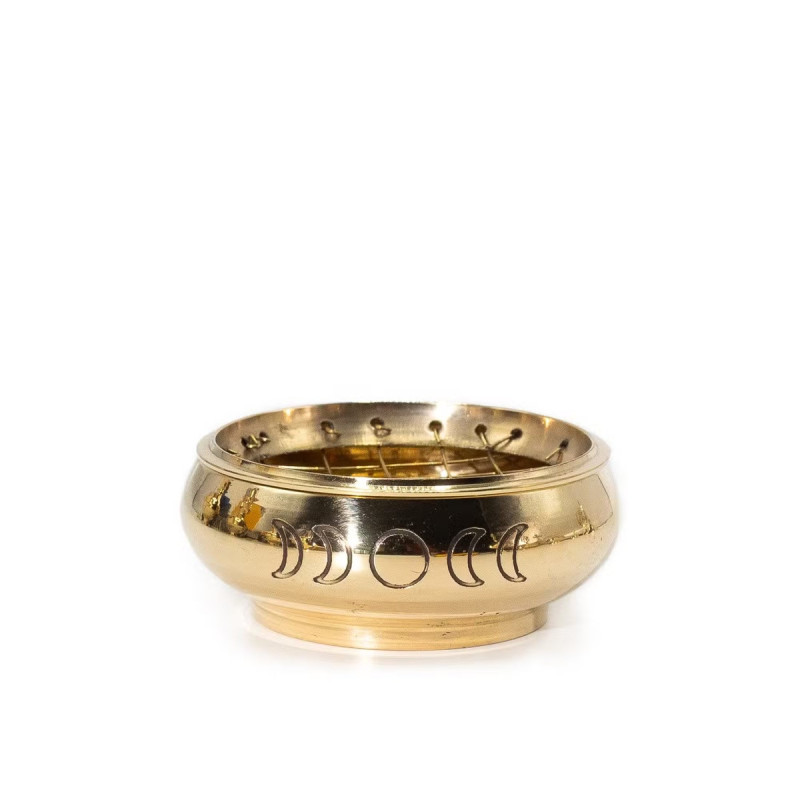 Quemador de inciensos fases de la luna en latón con tapa de rejilla.