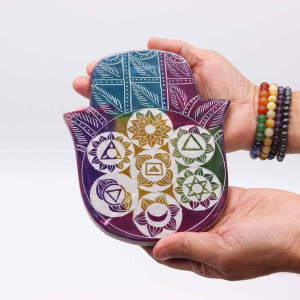 Portaincienso grande en forma de Hamsa con símbolos de chakras en colores.