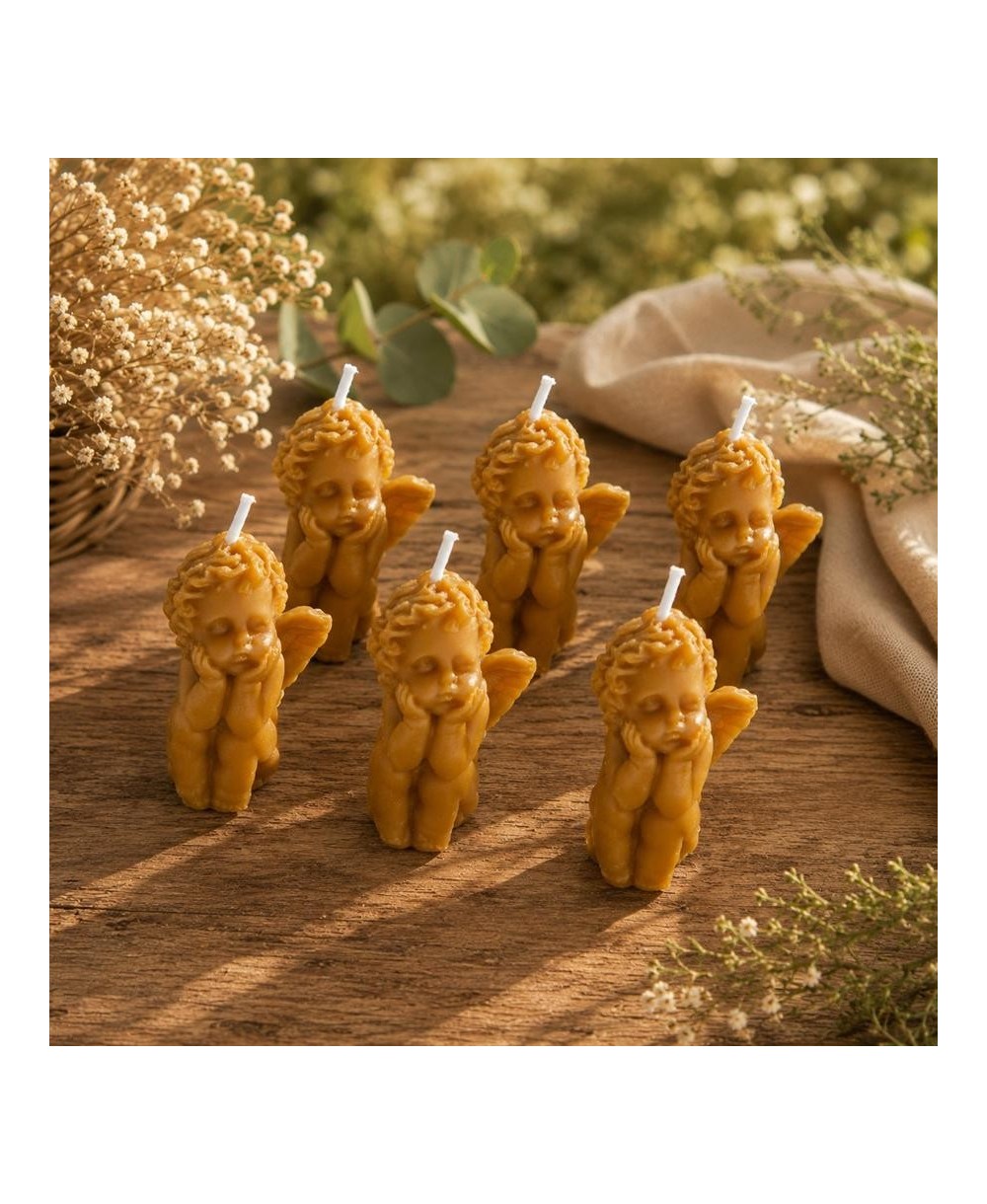 Presentación de seis velas angelito de cera de abeja natural para regalo y decoración.
