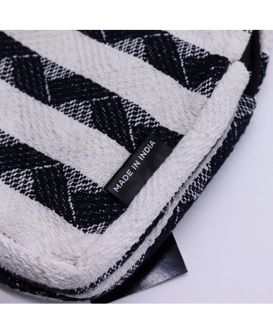 Bolso bandolera jacquard artesanal con bolsillo frontal