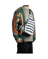 Bolso bandolera jacquard artesanal con bolsillo frontal