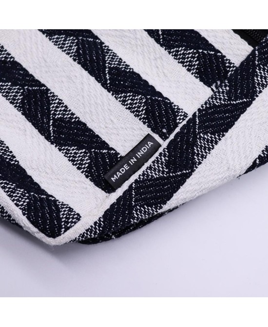 Bolso Tote Grande con Diseño Artesanal