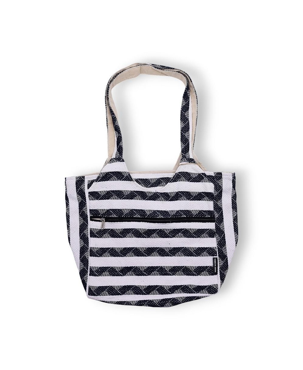 Bolso Tote Grande con Diseño Artesanal