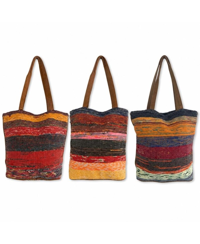 Bolso tote grande de algodón y PVC con combinación multicolor.
