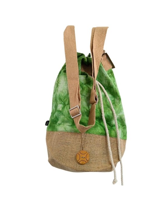 Mochila sostenible con símbolos decorativos místicos