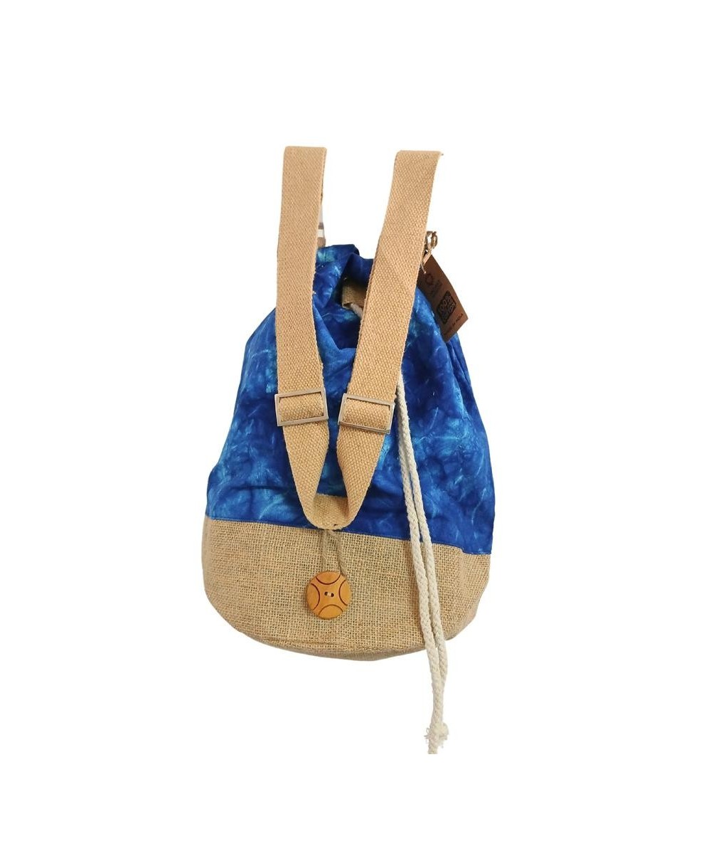 Mochila sostenible con símbolos decorativos místicos