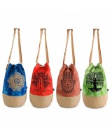 Mochila saco de algodón natural con diseños místicos y estilo boho para uso diario.