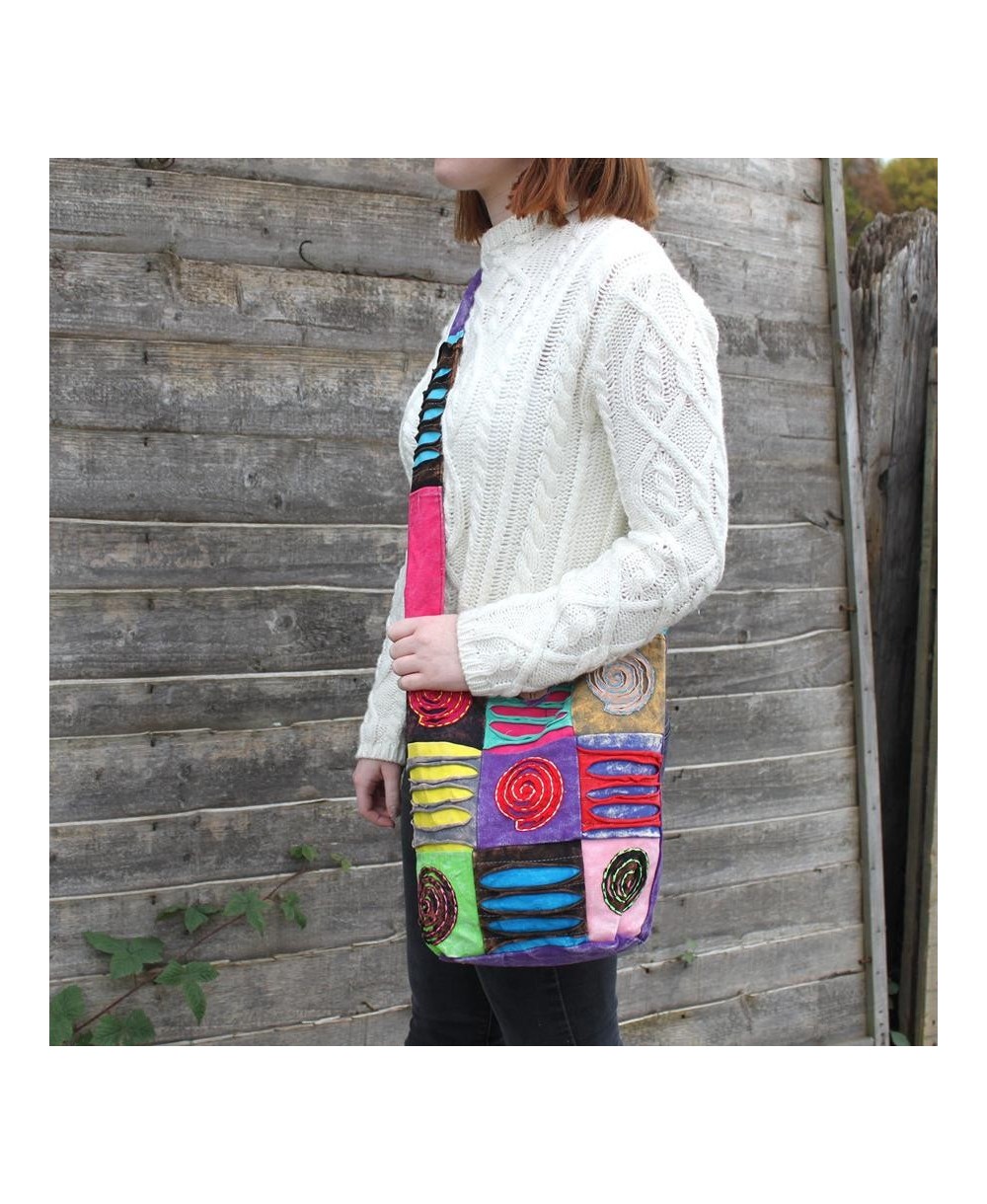 Bolso de algodón estilo bohemio disponible en varios diseños