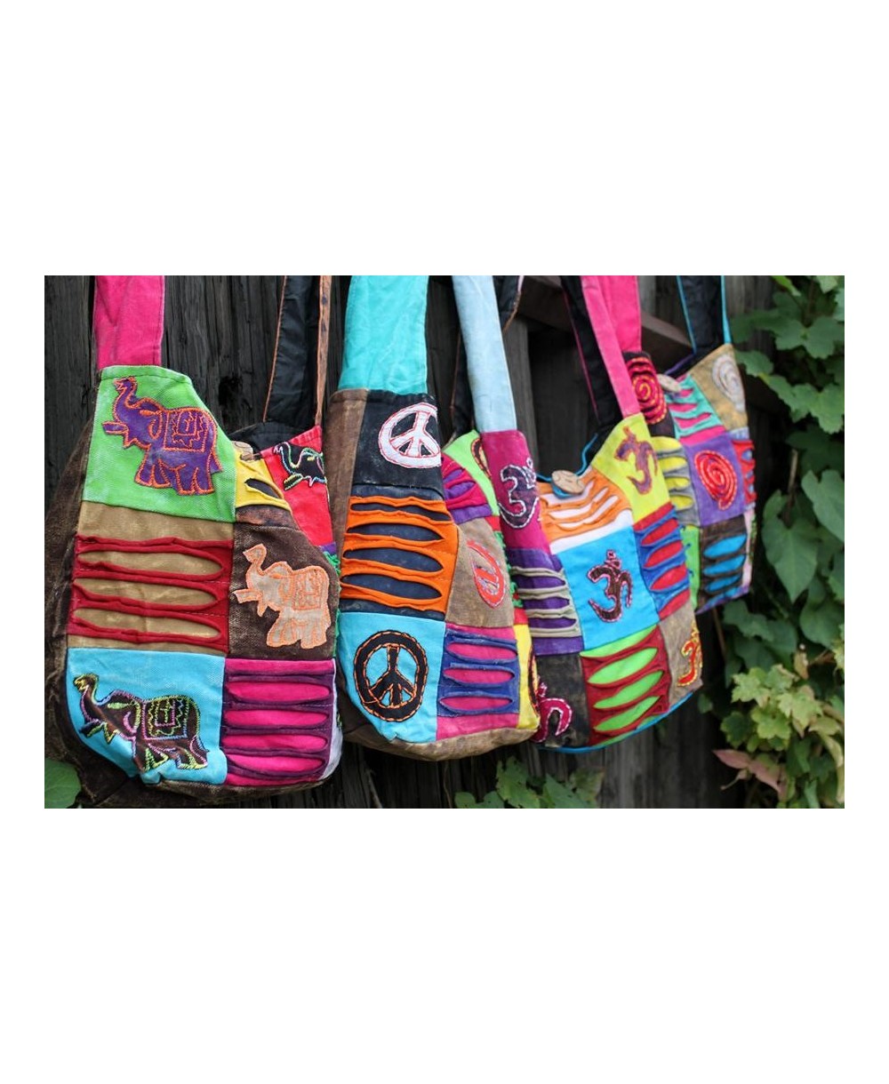 Bolso étnico de algodón con diseño patchwork multicolor para uso diario y estilo boho.